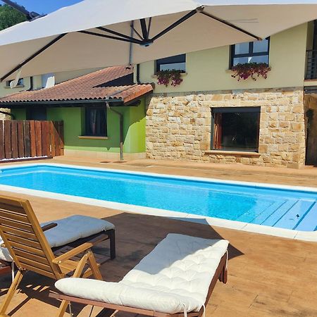 Chalet Con Piscina Climatizada En La Naturaleza Areatza Екстер'єр фото